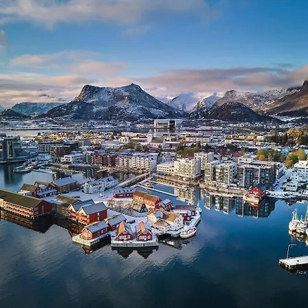 Moderne Med Balkong Svolvaer